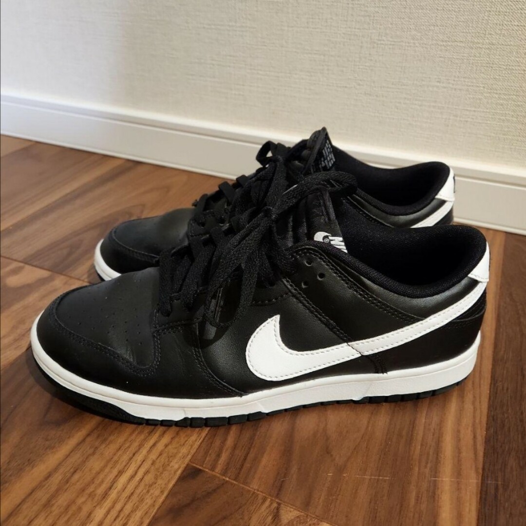 NIKE(ナイキ)のNIKE ナイキ DUNK LOW RETRO 黒 27.5 ダンク ロー メンズの靴/シューズ(スニーカー)の商品写真