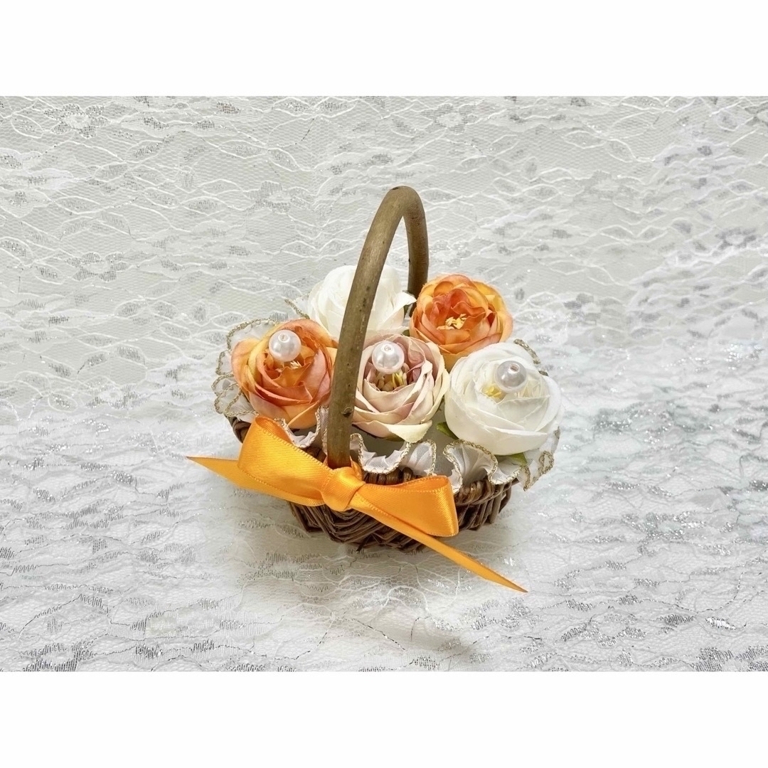 【婚約指輪もおける】ローズ花かごのリングピロー〈オレンジ ver〉 ハンドメイドのウェディング(リングピロー)の商品写真
