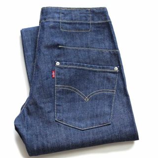 リーバイス(Levi's)の00s Levi'sリーバイス ENGINEERED JEANS 10004 立体裁断 デニムパンツ w29 L32★ユーロ オールド ジーンズ ストレート ローライズ 濃紺(デニム/ジーンズ)