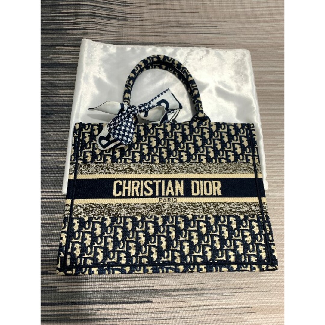 Christian Dior - ꕤお洒落̳ꕤ新品🍀ディオール✤トートバッグ