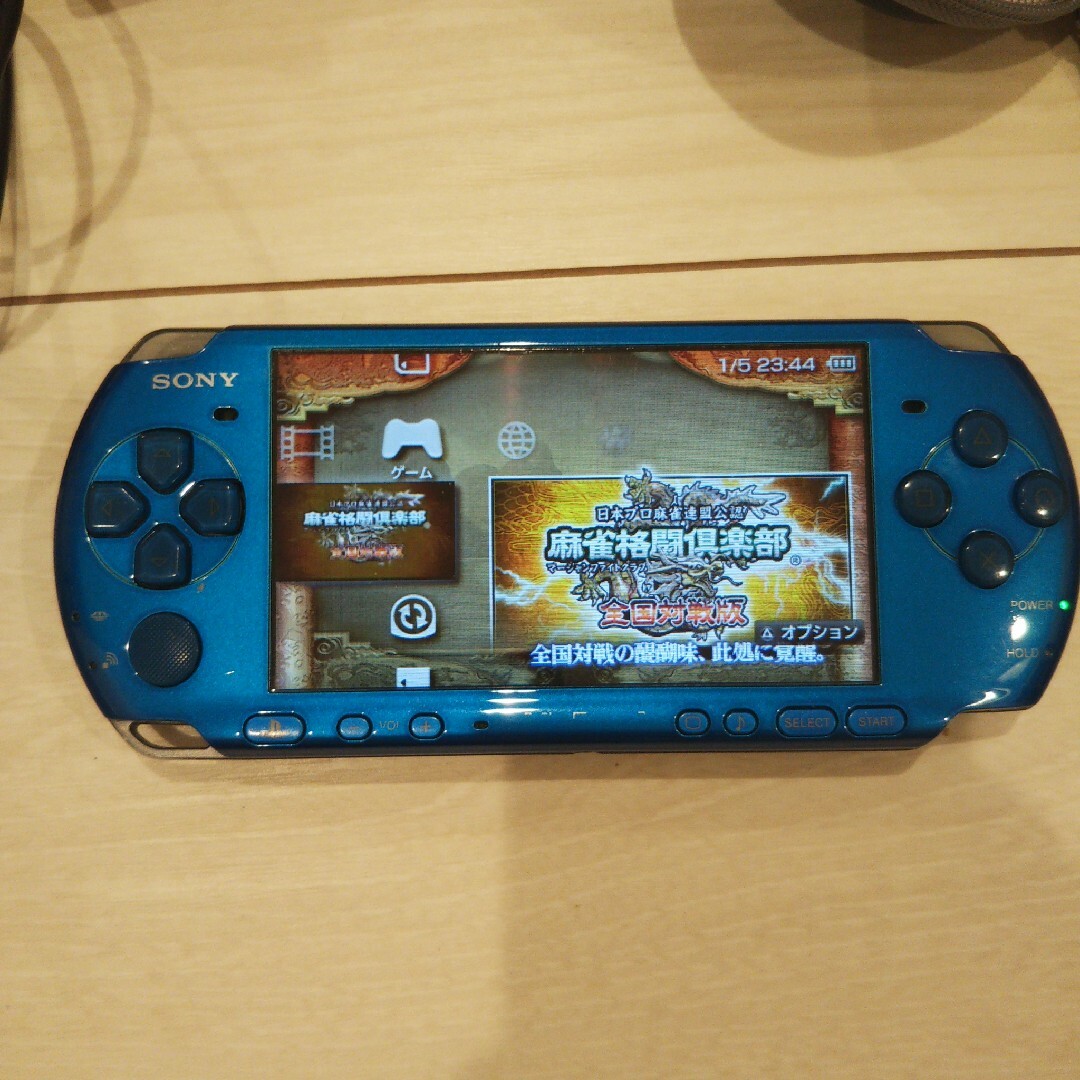 PlayStation Portable(プレイステーションポータブル)の美品⭐️psp3000本体⭐️青。新品バッテリー、充電器、メモリ、ケース、ゲーム エンタメ/ホビーのゲームソフト/ゲーム機本体(携帯用ゲーム機本体)の商品写真