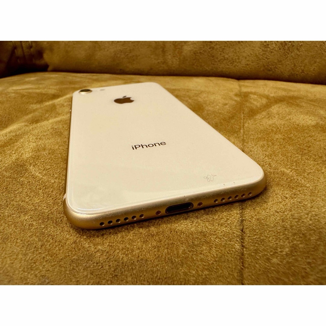 iPhone - docomo購入 iPhone8 64GB ゴールド 美品 女性ワン