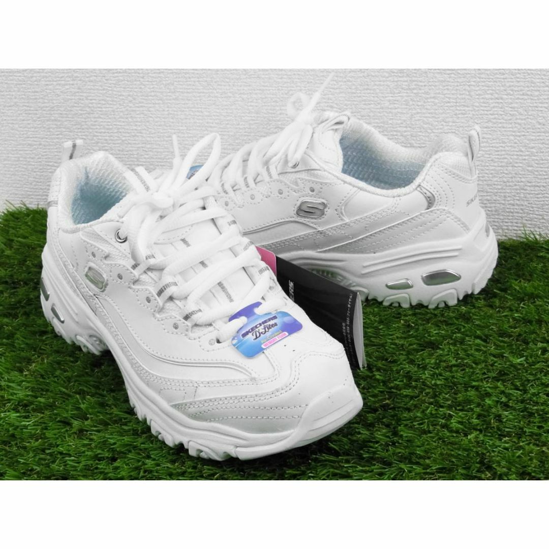 SKECHERS(スケッチャーズ)の【未使用】SKECHERS スニーカー ホワイト/シルバー 24cm【962】 レディースの靴/シューズ(スニーカー)の商品写真