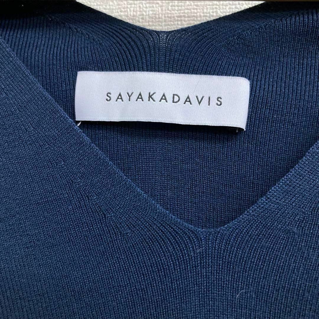 SAYAKA DAVIS(サヤカディヴィス)の美品★SAYAKADAVIS Vネックフレアスリーブニット 0912 レディースのトップス(ニット/セーター)の商品写真