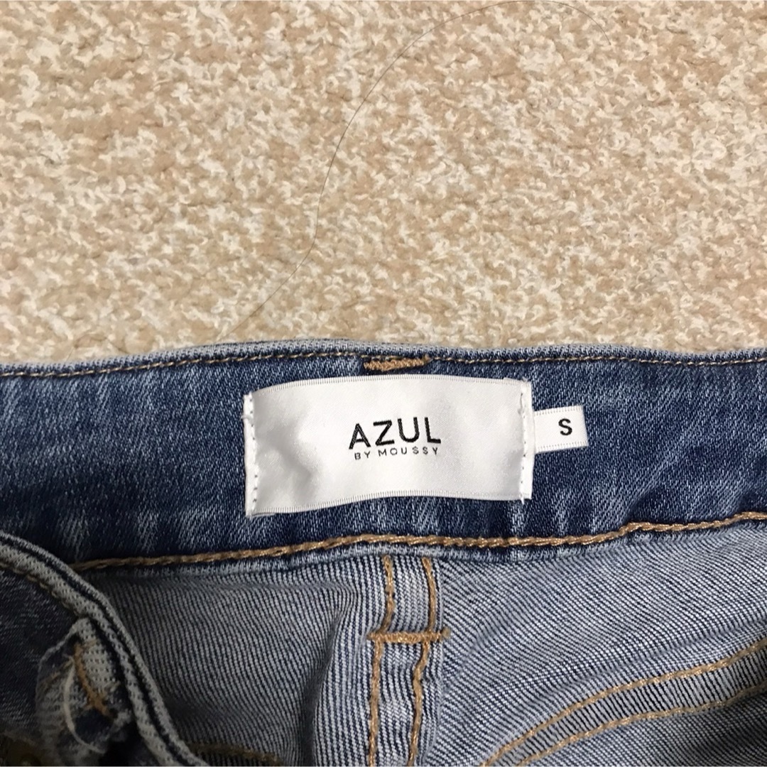 AZUL by moussy(アズールバイマウジー)の★美品★ AZUL by moussyダメージデニム　スキニー　ジーンズ レディースのパンツ(スキニーパンツ)の商品写真