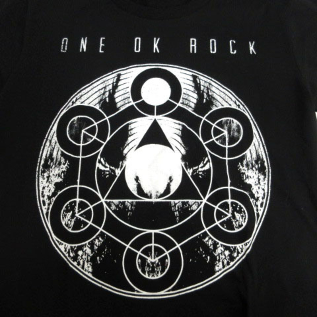 other(アザー)のONE OK ROCK Tシャツ 半袖 プリント コットン混 ブラック 黒 L エンタメ/ホビーのタレントグッズ(その他)の商品写真