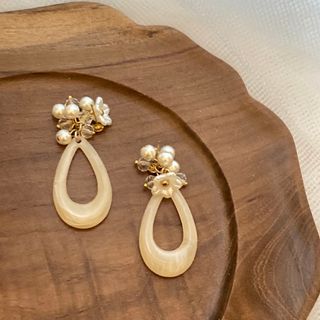 ハンドメイド　フラワーフープピアス(ピアス)