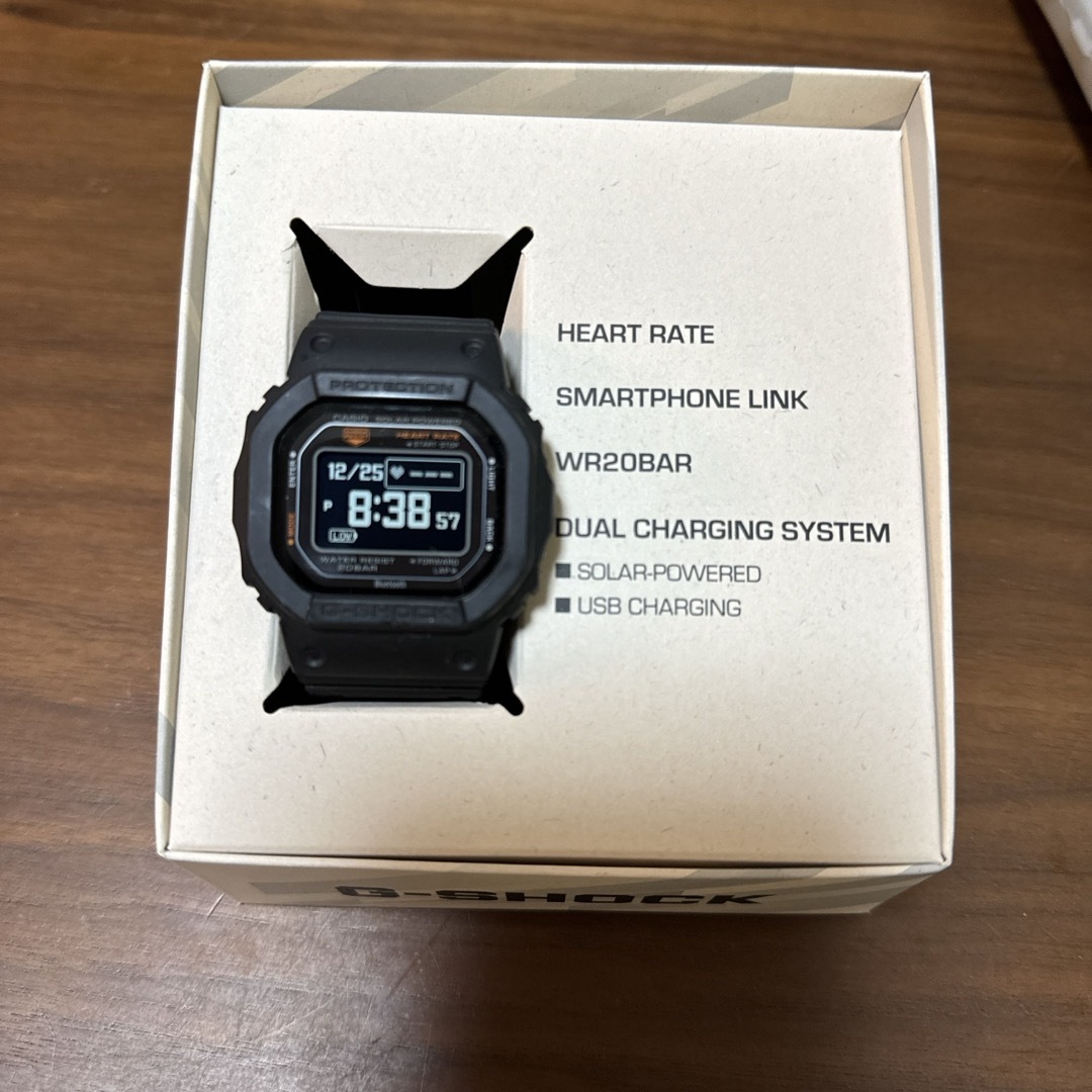 G-SHOCK(ジーショック)のG-SHOCK DW-H5600-1JR メンズの時計(腕時計(デジタル))の商品写真