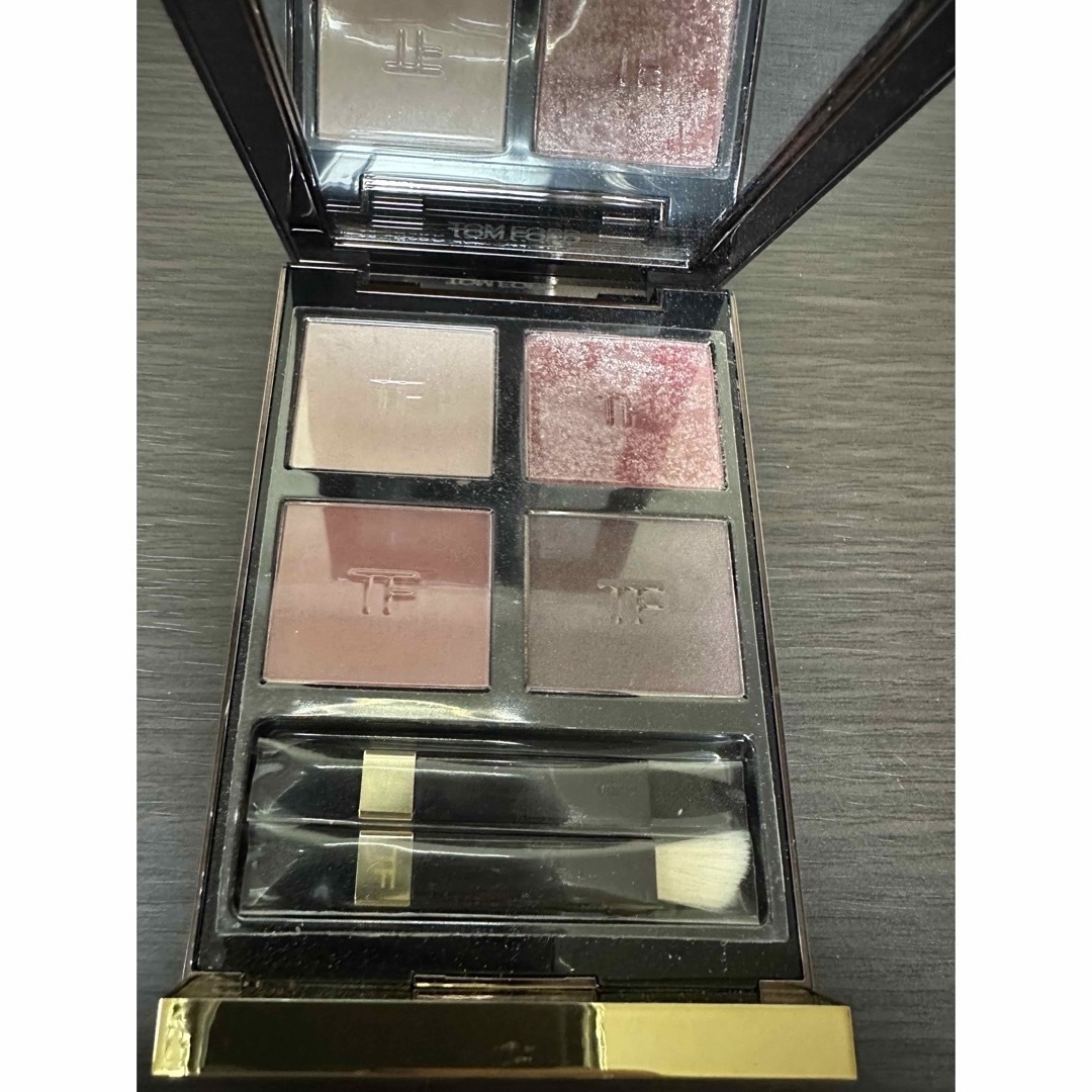 TOM FORD BEAUTY(トムフォードビューティ)のアイカラークォード　030インソレントローズ コスメ/美容のベースメイク/化粧品(アイシャドウ)の商品写真