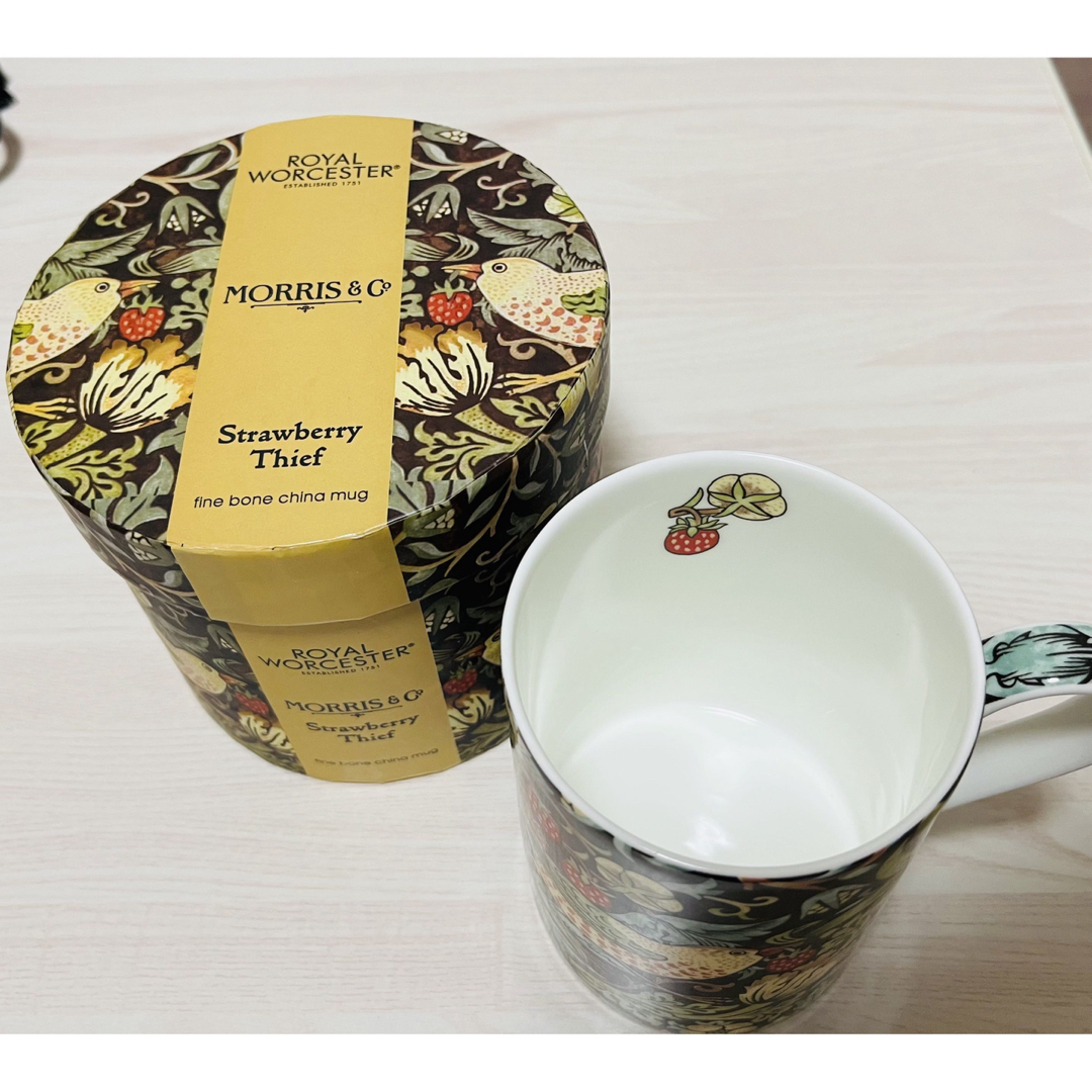 Royal Worcester(ロイヤルウースター)のRoyal Worcester マグカップ インテリア/住まい/日用品のキッチン/食器(食器)の商品写真