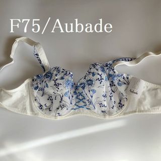 F75☆Aubade オーバドゥ　フランス高級コンフォートハーフカップブラ　白(ブラ)