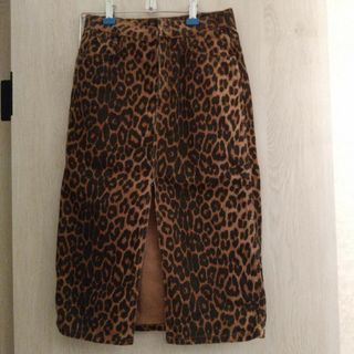 ザラ(ZARA)のZARA レオパード スカート(ひざ丈スカート)