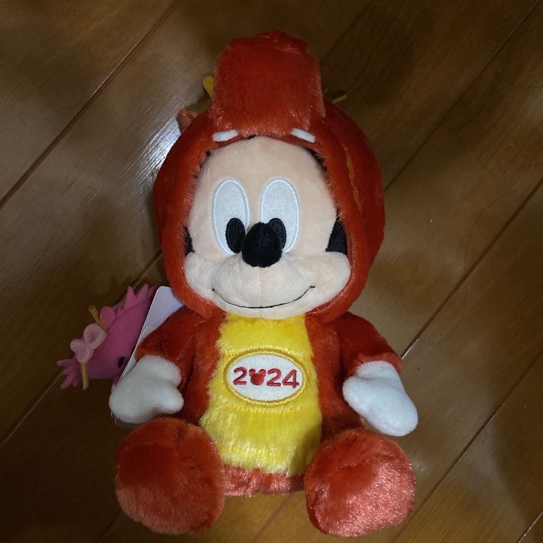 Disney(ディズニー)の新品　完売　ディズニー　ミッキー　2024年　干支　辰年  ぬいぐる エンタメ/ホビーのおもちゃ/ぬいぐるみ(ぬいぐるみ)の商品写真