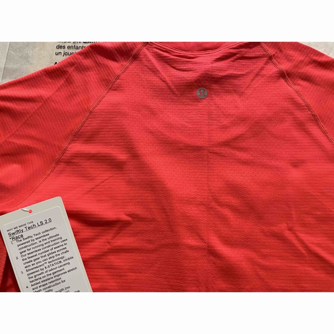 lululemon(ルルレモン)の新品ルルレモンSwiftly Tech Long Sleeve*Race(10) レディースのトップス(Tシャツ(長袖/七分))の商品写真