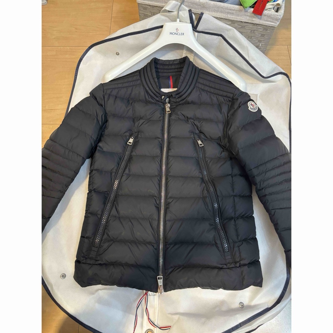 MONCLER(モンクレール)のモンクレール ダウンジャケット AMIOT メンズのトップス(その他)の商品写真