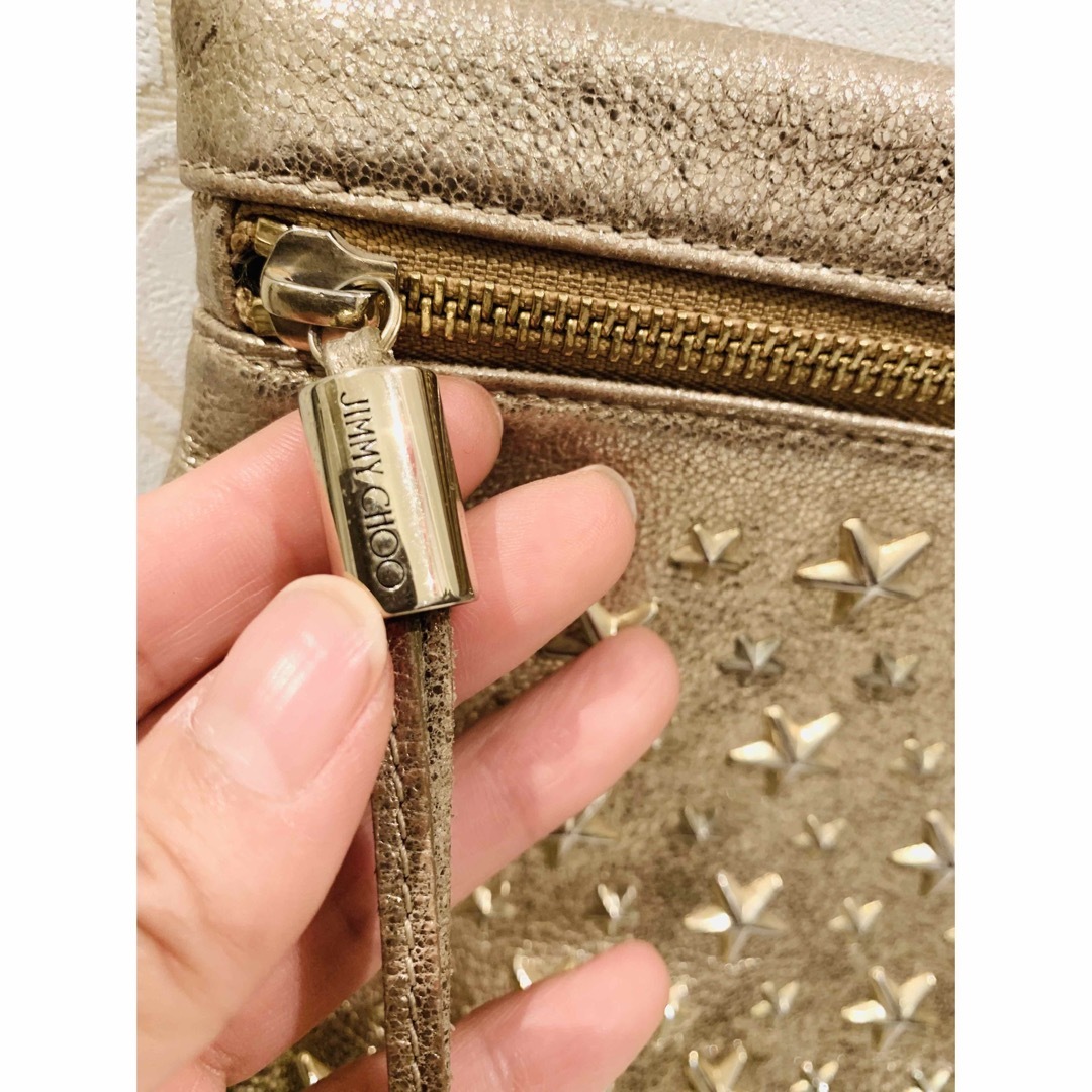 JIMMY CHOO(ジミーチュウ)のJIMMYCHOO ジミーチュウ　クラッチバッグ ゴールド レディースのバッグ(クラッチバッグ)の商品写真