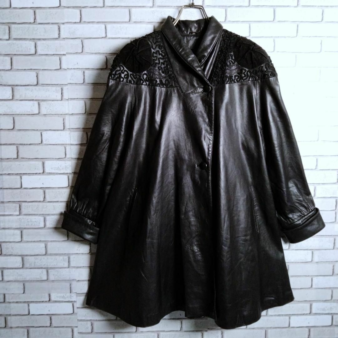 レザージャケット☆コート　ラムスキン　羊革　襟付き　刺繍　個性的　ブラック レディースのジャケット/アウター(その他)の商品写真