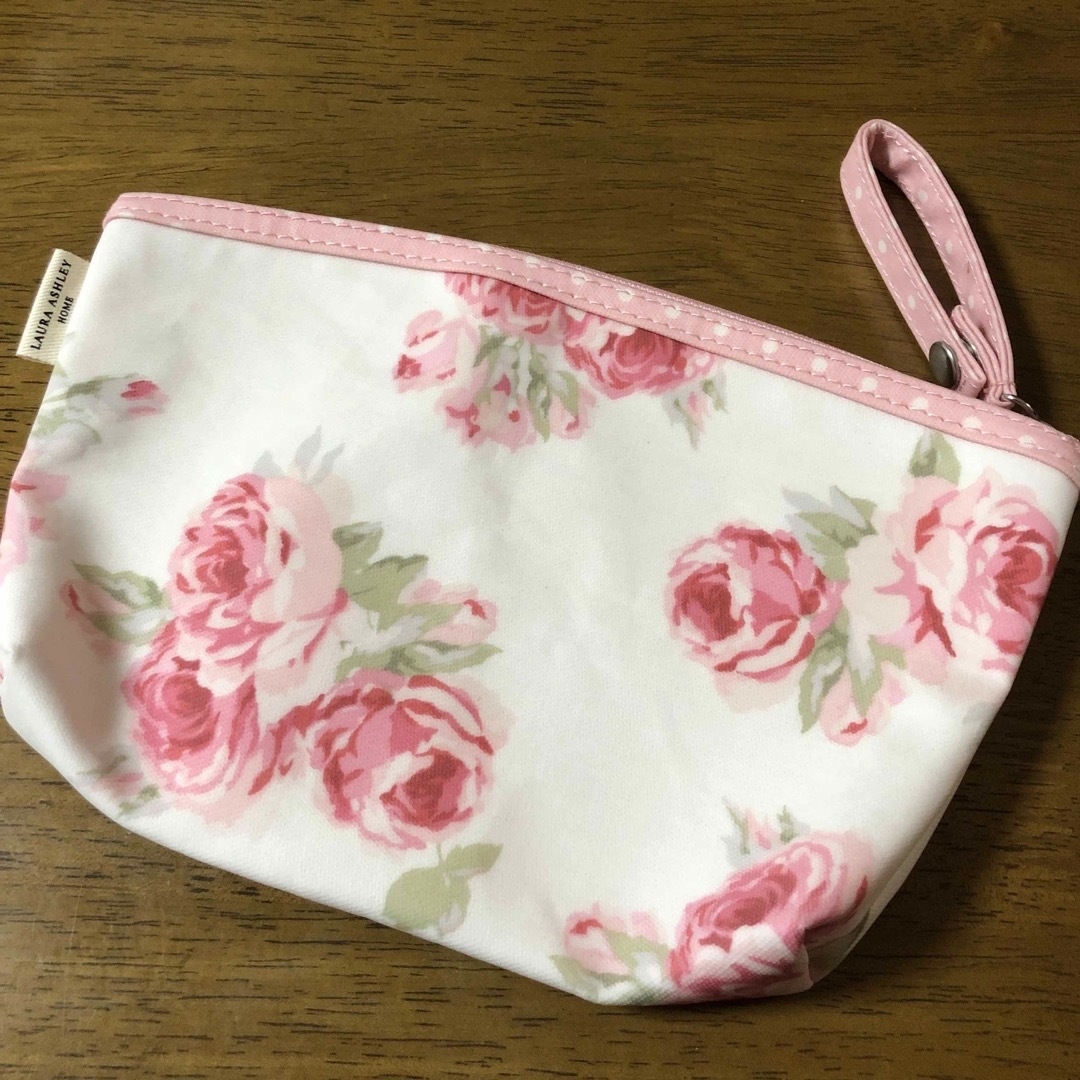 LAURA ASHLEY(ローラアシュレイ)のLAURA ASHLEYのポーチ(未使用品)クチュールローズ レディースのファッション小物(ポーチ)の商品写真