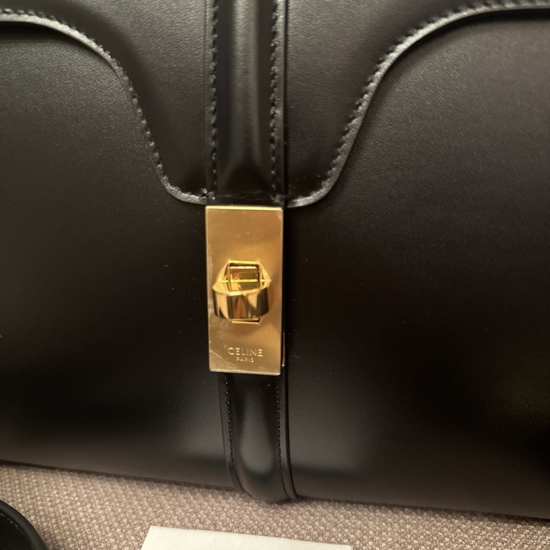 CEFINE(セフィーヌ)の新品　保護シール付　celineセリーヌセーズ 16 スモール ハンドバッグ レディースのバッグ(ショルダーバッグ)の商品写真