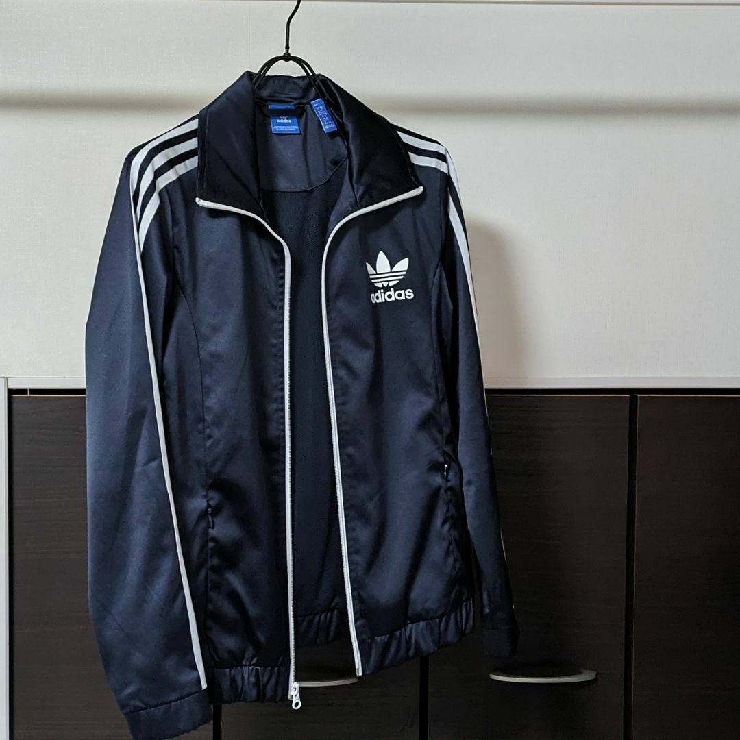 adidas(アディダス)の【未使用品】アディダスオリジナルス レディースのジャケット/アウター(ブルゾン)の商品写真