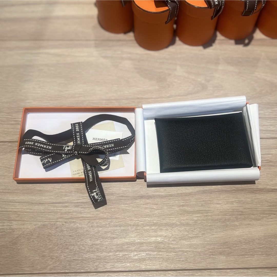 Hermes(エルメス)の【新品未使用】エルメス カードケース ミニ財布 カルヴィ 黒 エプソン メンズのファッション小物(名刺入れ/定期入れ)の商品写真