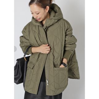 ドゥーズィエムクラス(DEUXIEME CLASSE)の新品未使用　Deuxieme Classe CALUX QUILTED  カーキ(その他)