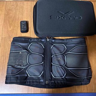 シックスパッド(SIXPAD)の最新型SIX PAD Powersuit Core Belt コントローラー付き(トレーニング用品)