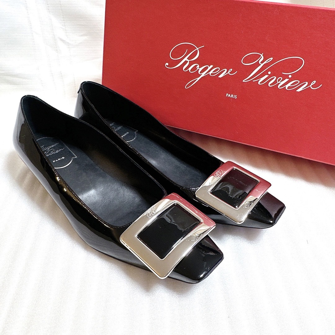 ROGER VIVIER(ロジェヴィヴィエ)のroger vivier ロジェヴィヴィエ　パンプス　フラットシューズ　極美品 レディースの靴/シューズ(ハイヒール/パンプス)の商品写真