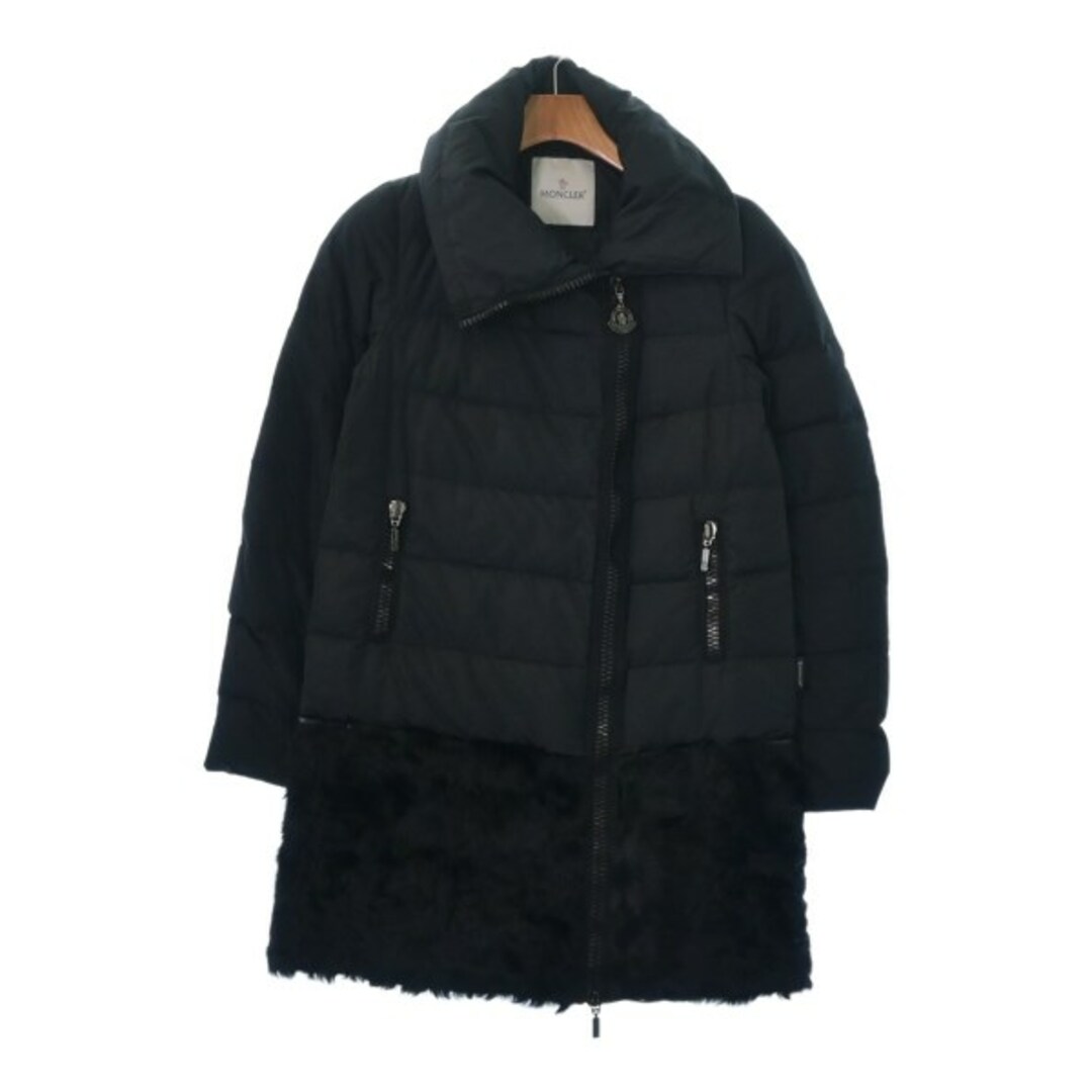 MONCLER(モンクレール)のMONCLER モンクレール ダウンコート 00(XXS位) 黒 【古着】【中古】 レディースのジャケット/アウター(ダウンコート)の商品写真