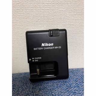 ニコン(Nikon)のニコン　充電器　Nikon 純正充電器 純正バッテリーチャージャー(バッテリー/充電器)