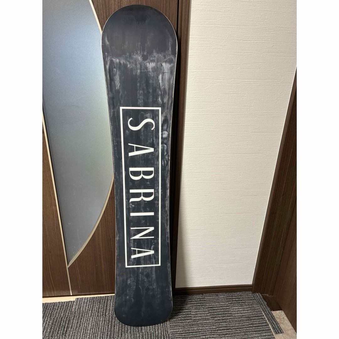 SABRINA クリミナル　144 スポーツ/アウトドアのスノーボード(ボード)の商品写真
