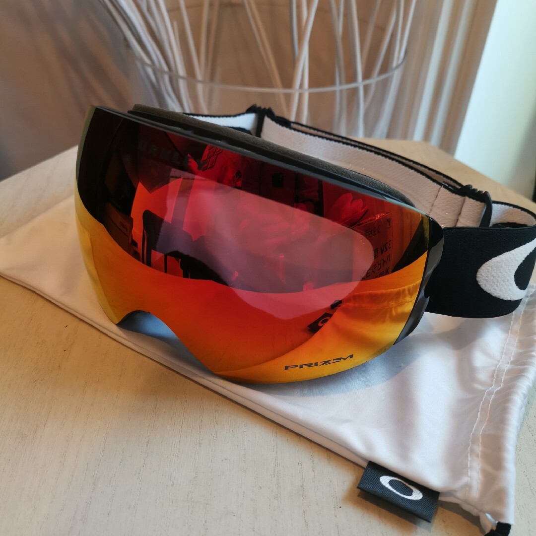 Oakley(オークリー)のOAKLEYオークリー　フライトデッキ スポーツ/アウトドアのスノーボード(アクセサリー)の商品写真