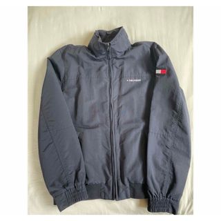 トミーヒルフィガー(TOMMY HILFIGER)の【希少】トミーヒルフィガー　ナイロンジャケット　折形(ナイロンジャケット)