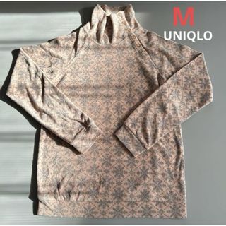 ユニクロ(UNIQLO)の【UNIQLO】雪柄フリースハイネックT  M(カットソー(長袖/七分))