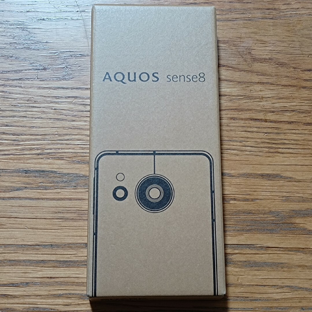 SHARP(シャープ)の未開封新品「AQUOS sense8 SH-M26 ライトカッパー」 スマホ/家電/カメラのスマートフォン/携帯電話(スマートフォン本体)の商品写真