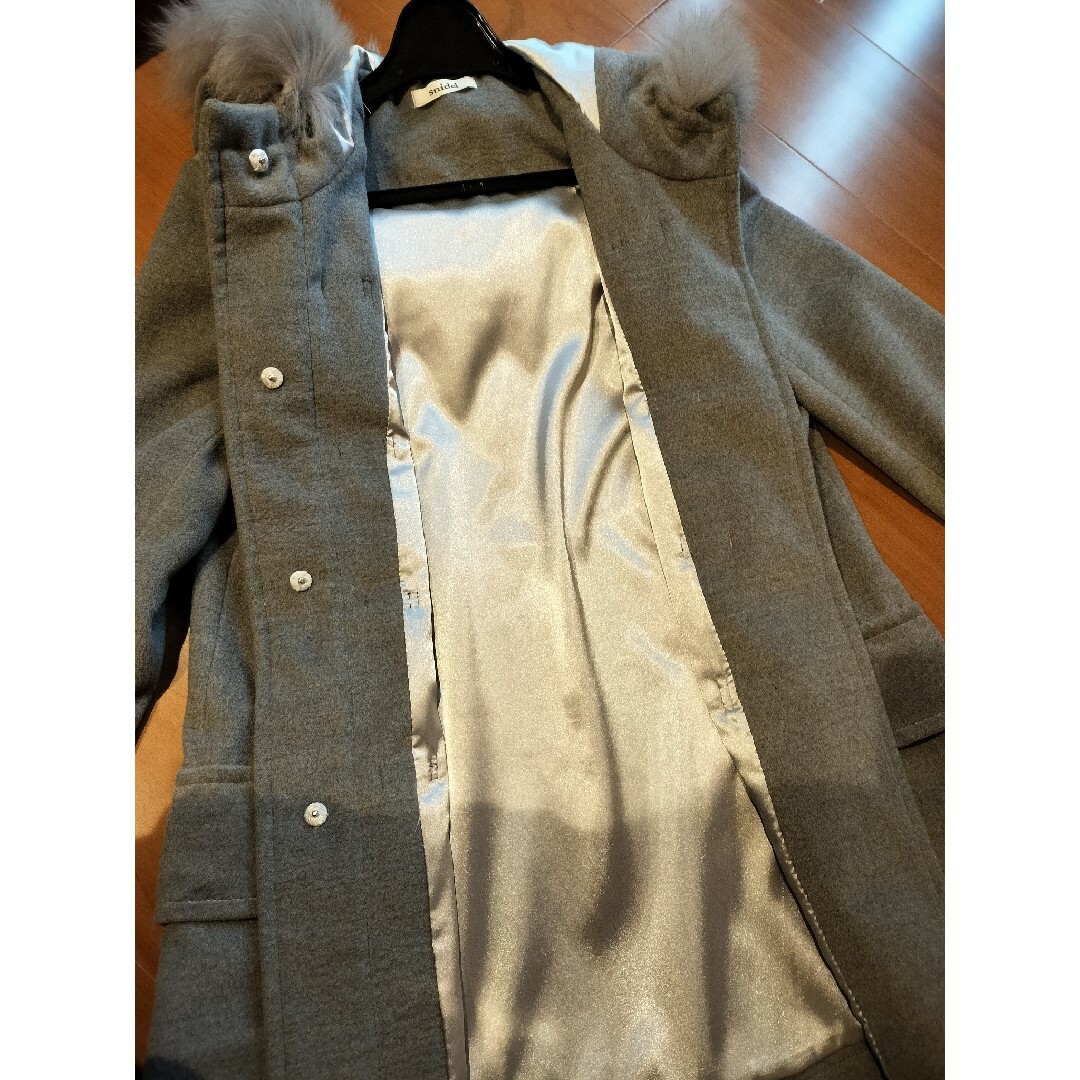 SNIDEL(スナイデル)のsnidel　ダッフルコート　グレー　スナイデル レディースのジャケット/アウター(ダッフルコート)の商品写真
