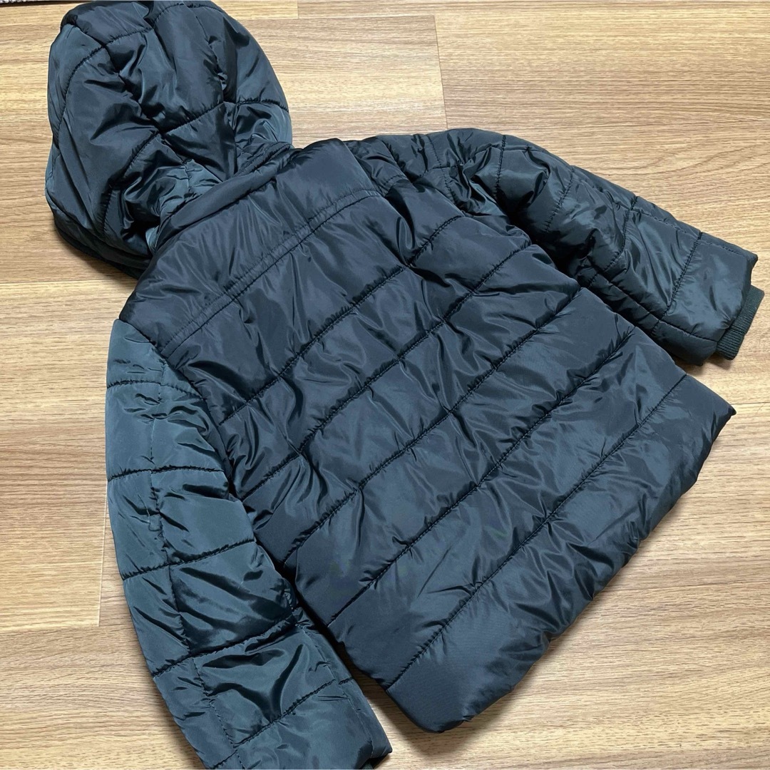 ZARA KIDS(ザラキッズ)の緑　中綿　ナイロン100 キッズ/ベビー/マタニティのキッズ服男の子用(90cm~)(ジャケット/上着)の商品写真