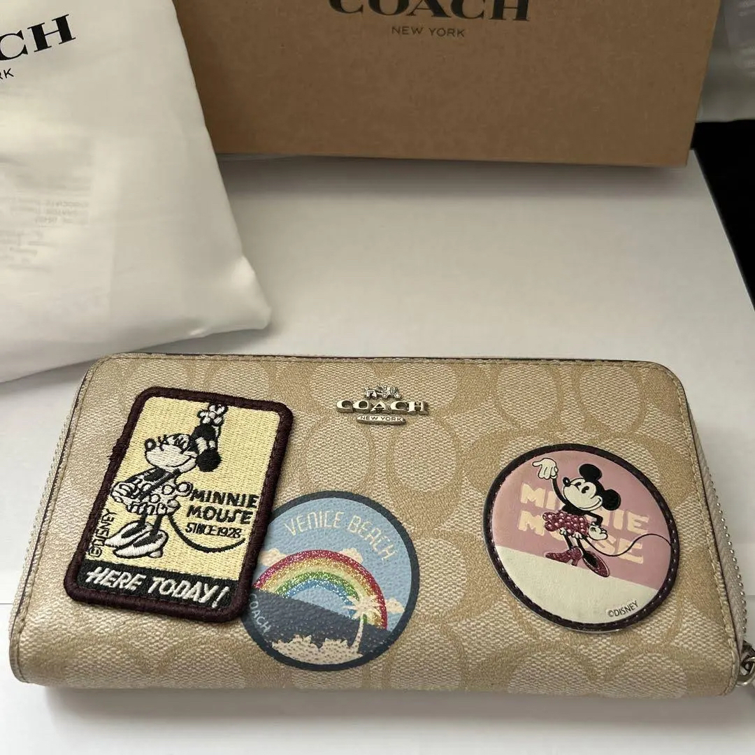 COACH(コーチ)の【新品】COACH ミッキーコラボ長財布 レディースのファッション小物(財布)の商品写真