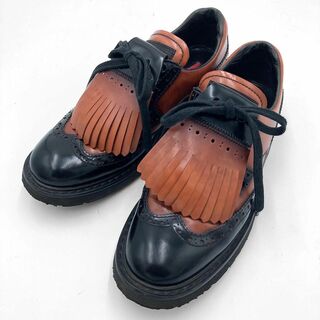 プラダ(PRADA)のPRADA プラダ ウィングチップ タッセル　フリンジレザーシューズ 革靴(ローファー/革靴)