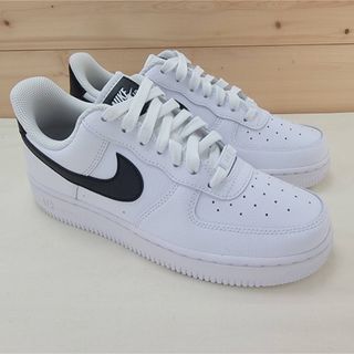 ナイキ(NIKE)のナイキ ウィメンズ エアフォース1 ロー 07 "ホワイト/ブラック" 24㎝(スニーカー)