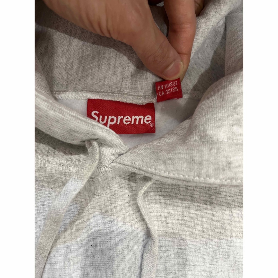 Supreme(シュプリーム)のSupreme M Box Logo Hooded Sweatshirt  メンズのトップス(パーカー)の商品写真
