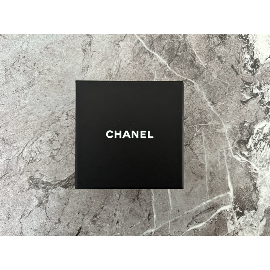 CHANEL(シャネル)のCHANEL 空箱　ピアス用① レディースのアクセサリー(その他)の商品写真