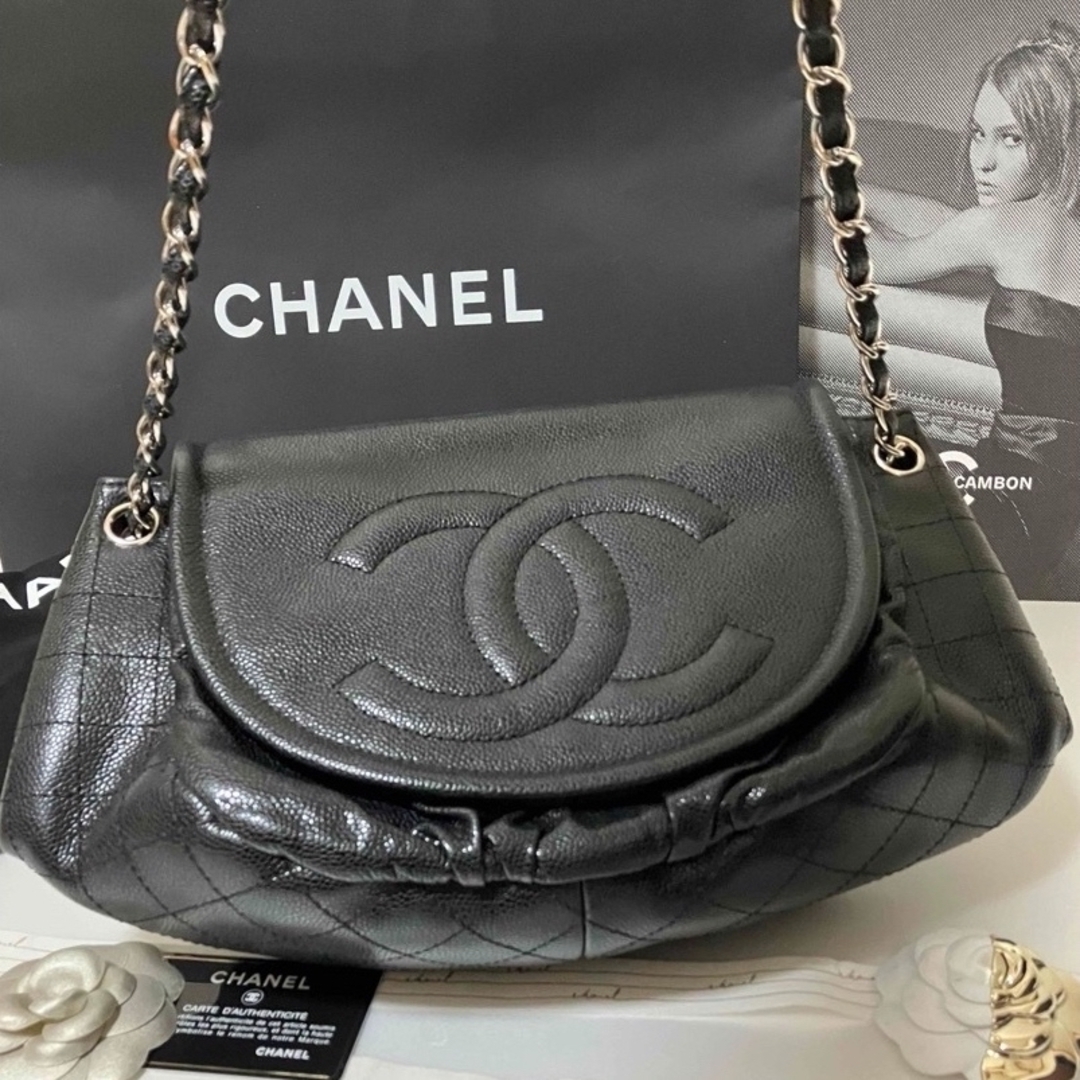 CHANEL(シャネル)の専用♡超美品★ シャネル ハーフムーンチェーン ショルダー バッグ 正規品 レディースのバッグ(ショルダーバッグ)の商品写真