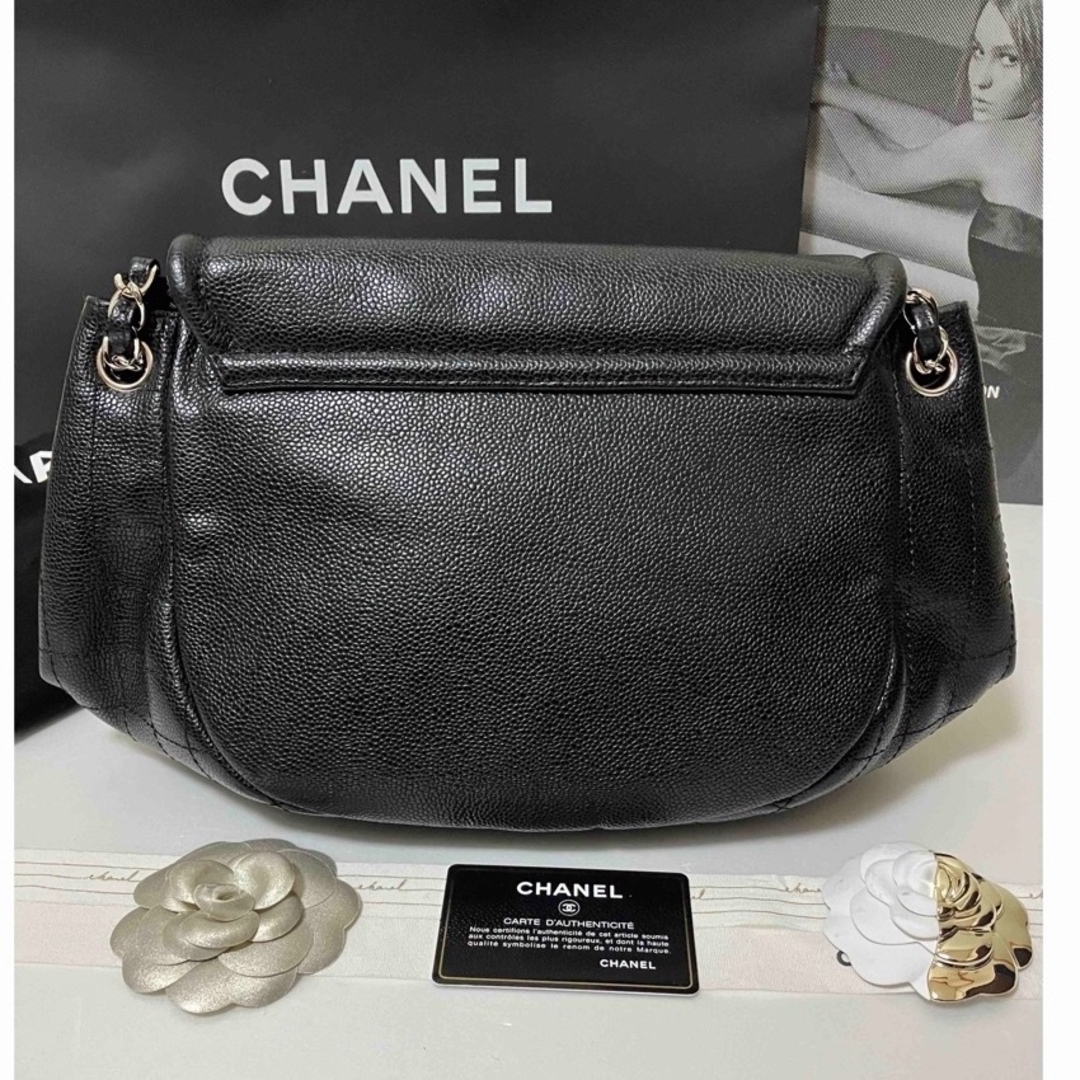 専用♡超美品★ シャネル ハーフムーンチェーン ショルダー バッグ 正規品 専用♡超美品★ シャネル ハーフムーンチェーン ショルダー バッグ 正規品