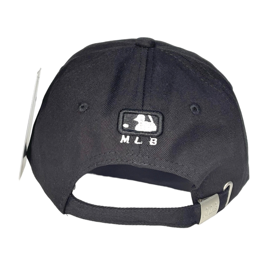 MLB(メジャーリーグベースボール)のLAドジャース　MLBキャップ　ブラック／ホワイトロゴ　新品　即日発送 メンズの帽子(キャップ)の商品写真