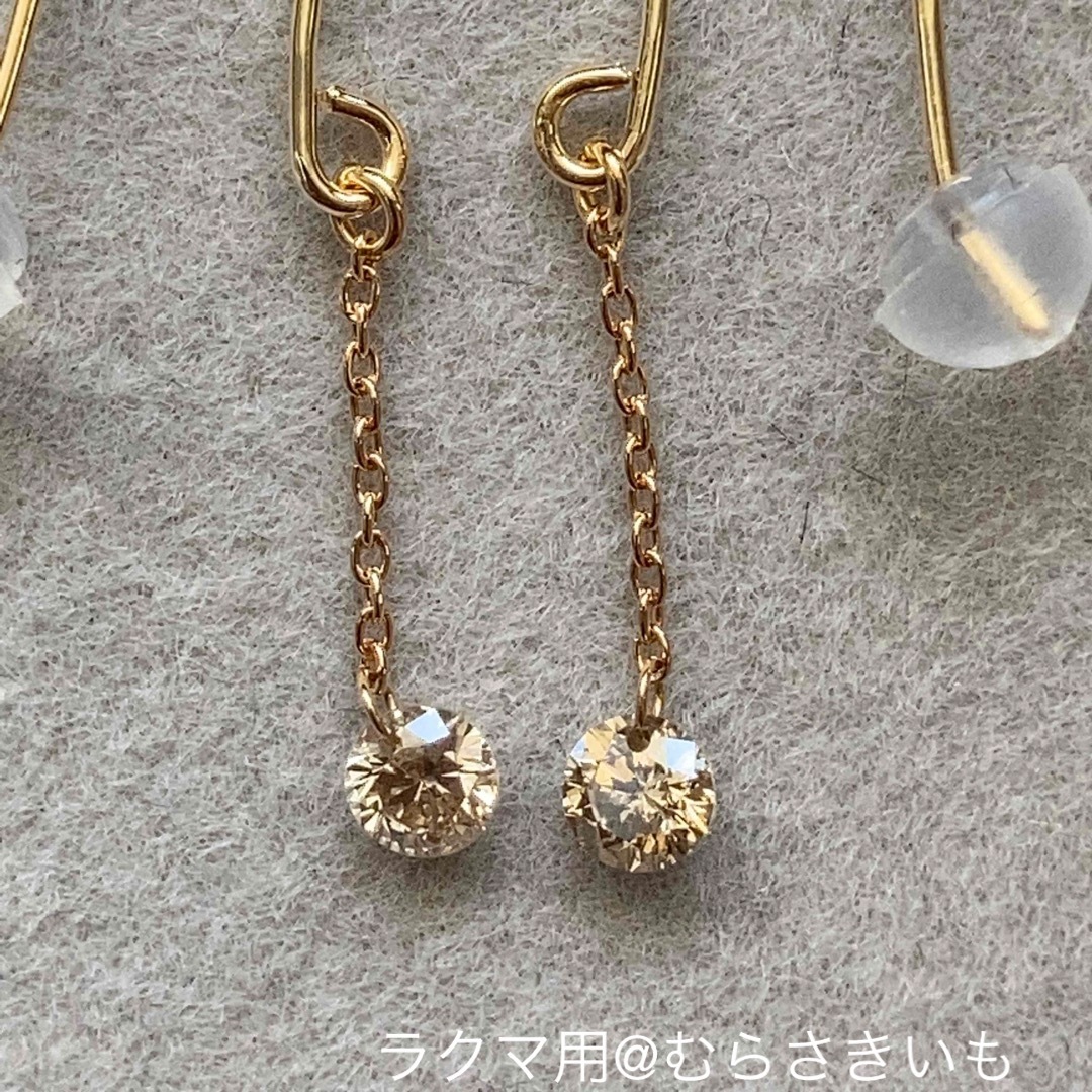 0.24カラット ダイヤ K18 YG チェーン フック ピアス レディースのアクセサリー(ピアス)の商品写真