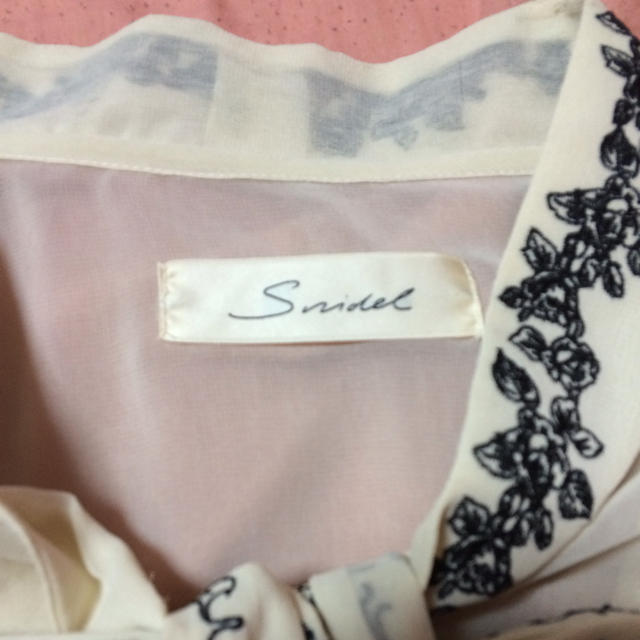 SNIDEL(スナイデル)のスナイデル シフォンブラウス♡ レディースのトップス(シャツ/ブラウス(長袖/七分))の商品写真