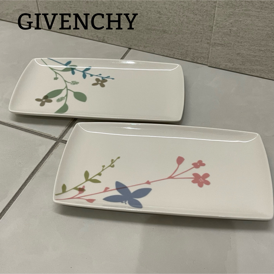 GIVENCHY - 匿名配送 GIVENCHY スクエアプレート 長皿 サンマ皿 GIVENCHY - 匿名配送 GIVENCHY スクエアプレート 長皿 サンマ皿