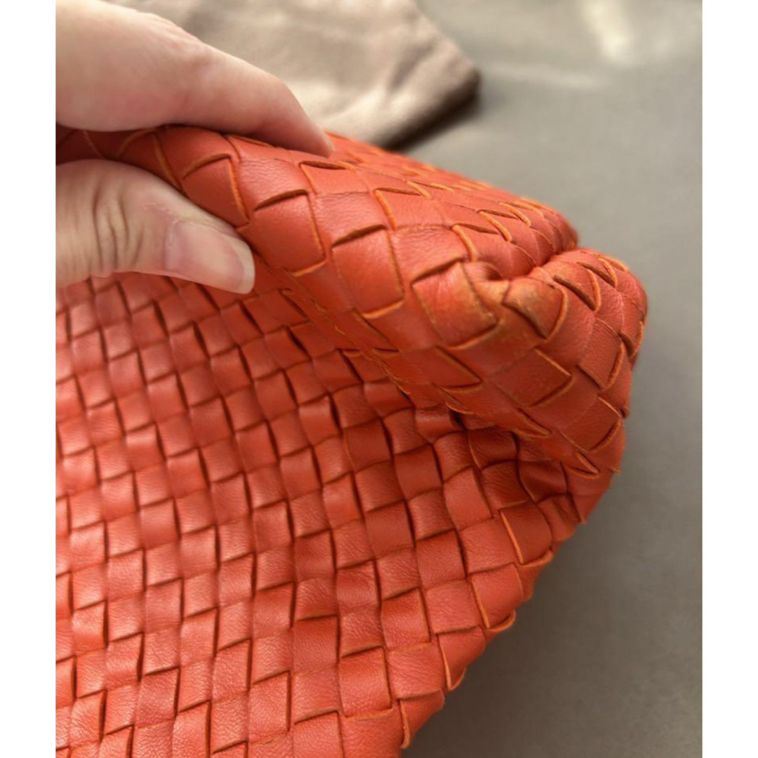 Bottega Veneta(ボッテガヴェネタ)のボッテガ  べネタ　バッグ　オレンジ レディースのバッグ(ハンドバッグ)の商品写真