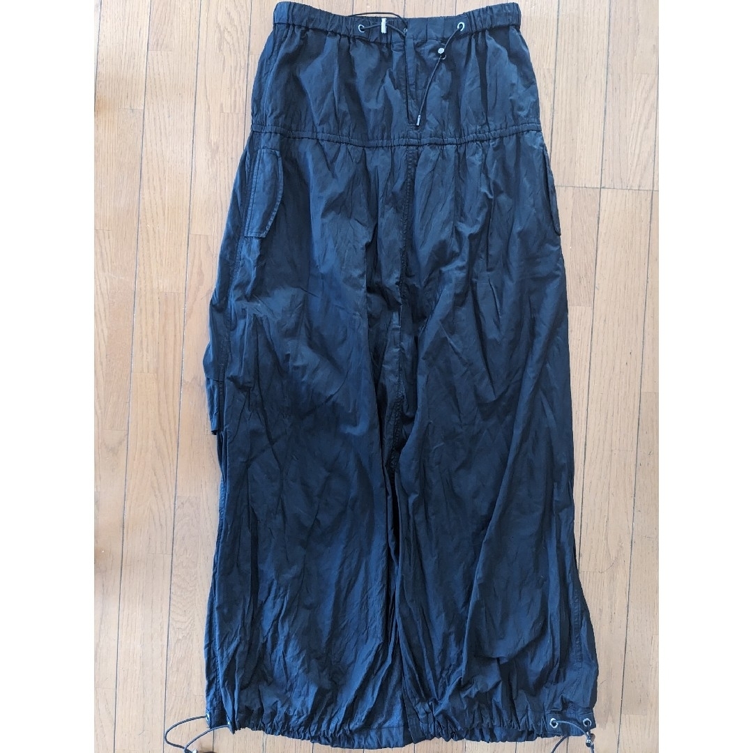 Ameri VINTAGE(アメリヴィンテージ)のAMERI MANY WAY SUSPENDER  SKIRT ブAMERIラッ レディースのワンピース(ロングワンピース/マキシワンピース)の商品写真